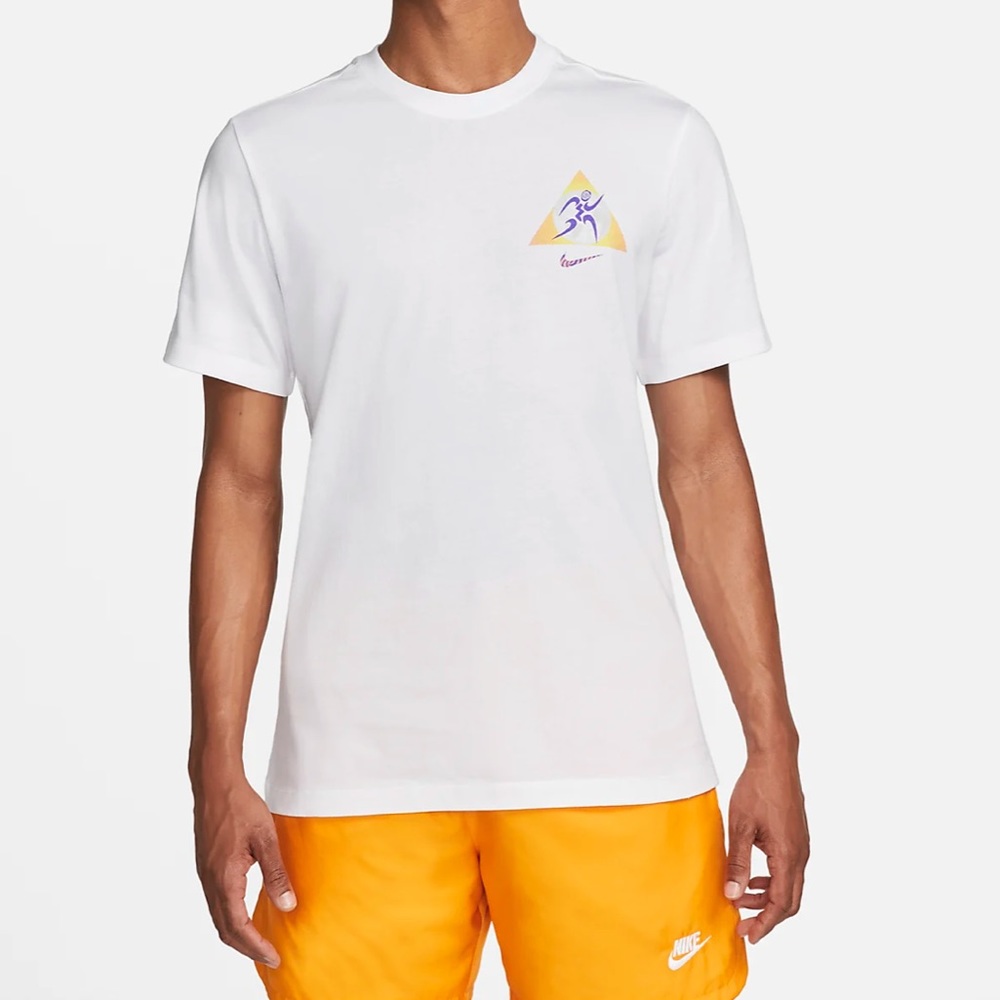 Nike Sportswear Tee Men’s Medium NWT